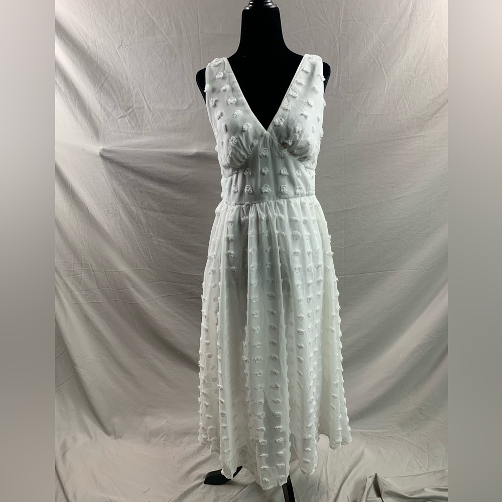 LAST ONE 🔥 White Swiss Dot Ruched Bust Sleeveless A-line Dress - Picture 6 of 6